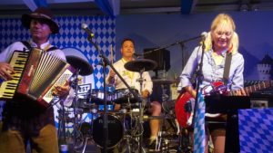 oktoberfest dubai oktoberfestband gaudiblosn